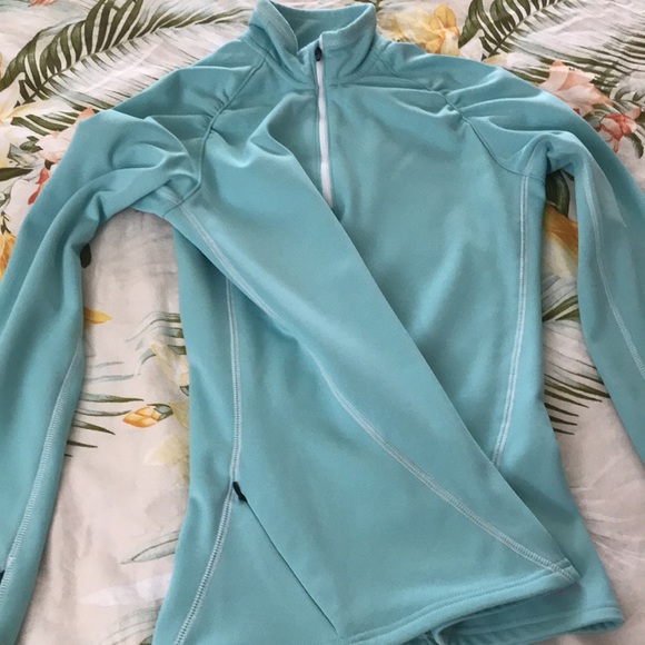 Cabela’s pullover - Picture 2 of 3